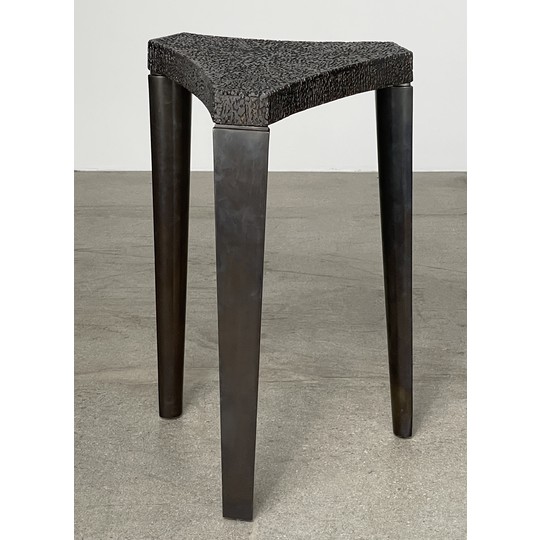 	MIRO SIDE TABLE (triangular, bronze)